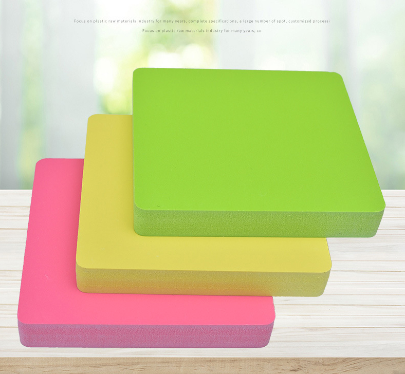The color plate has a mirror-like matte finish